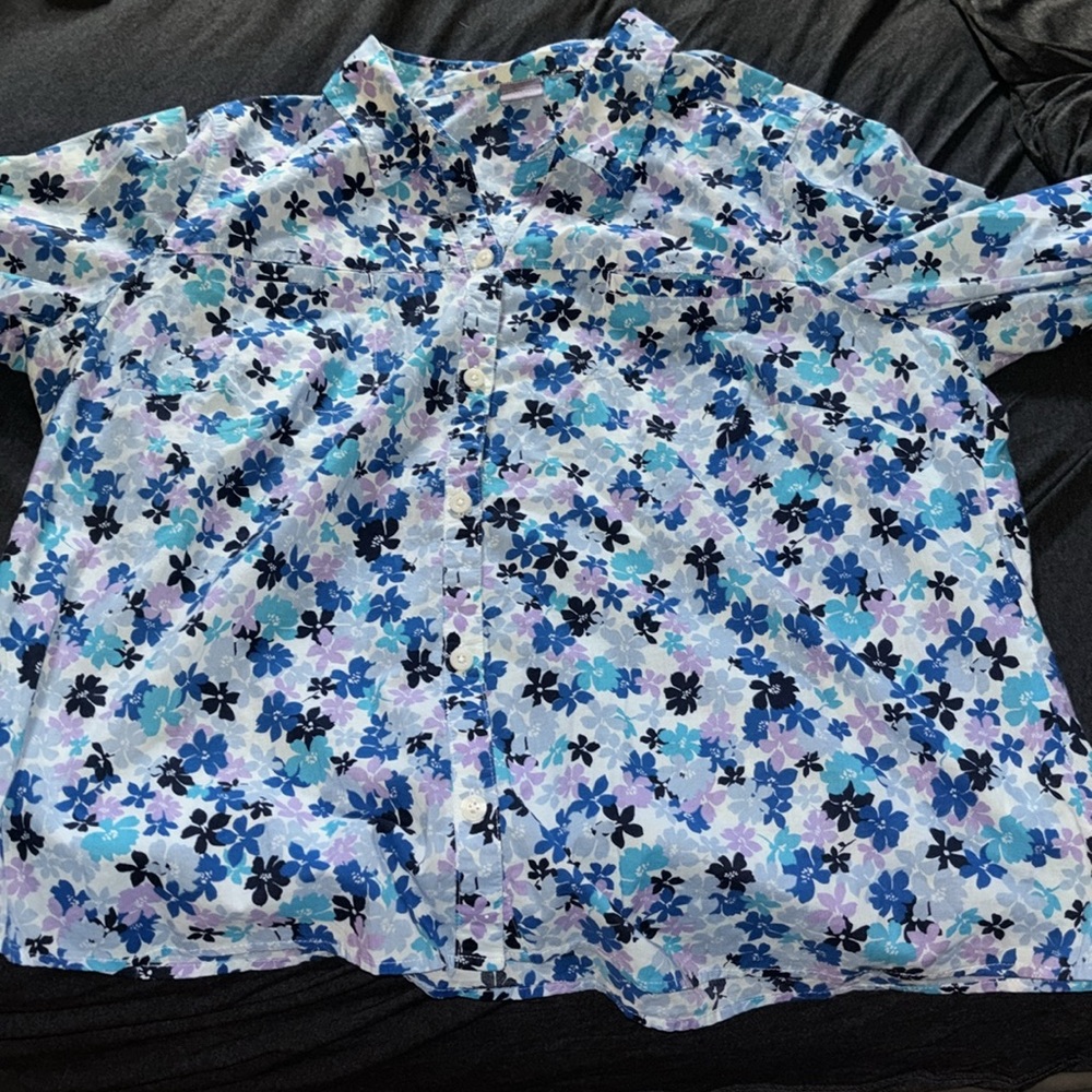 Laura Scott floral flannel